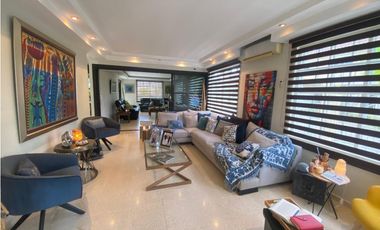 CASA SOLO LINEA BLANCA, PISCINA Y PANELES SOLARES EN COSTA DEL ESTE|MM