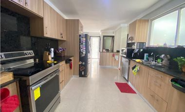 CASA SOLO LINEA BLANCA, PISCINA Y PANELES SOLARES EN COSTA DEL ESTE|MM