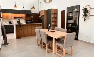 ALQUILER CASA HERMOSA RODEADA DE NATURALEZA A 10 MTS DE PENONOME LT