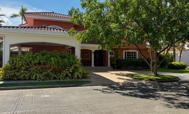 VENDO CASA EN COSTA DEL ESTE (11)