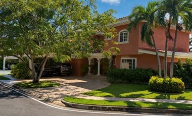 VENDO CASA EN COSTA DEL ESTE (11)
