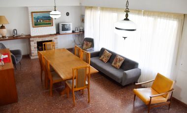 Chalet 6 Ambientes Punta Mogotes