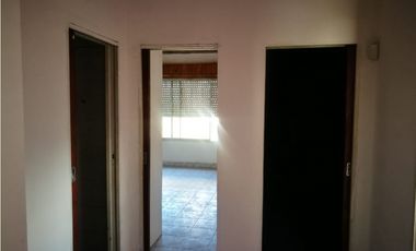 Vendo casa en excelente ubicaccion Villa Zapiola Paso del Rey