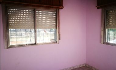 Vendo casa en excelente ubicaccion Villa Zapiola Paso del Rey
