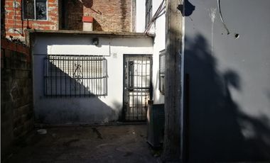 Vendo casa en excelente ubicaccion Villa Zapiola Paso del Rey
