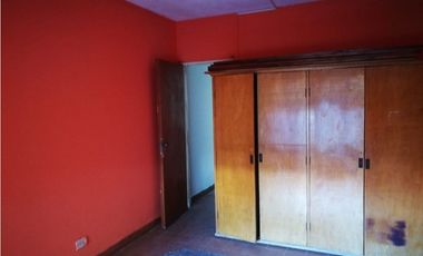 Vendo casa en excelente ubicaccion Villa Zapiola Paso del Rey