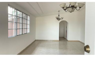 VENDO CASA BRISAS DEL GOLF