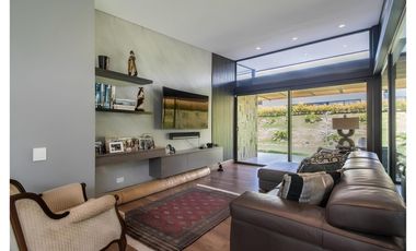 Casa en Arriendo Alto de las Palmas Envigado