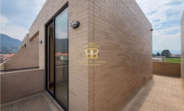 SE VENDE CASA EN CAJICA