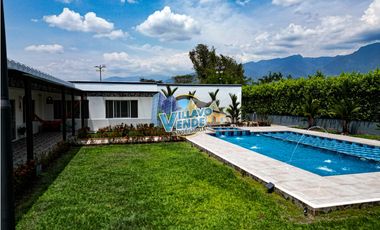 Casa quinta moderna en venta – Parcelación Maiporé – Restrepo (Meta)