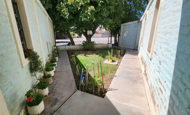 CASA DE 2 PLANTAS. 5 HAB. APTA CREDITO. CHIMBAS