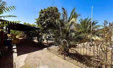 Casa en Venta en Rojas Magallanes / Av. Vicuña Mackenna (1000 M2)
