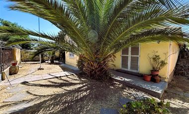 Casa en Venta en Rojas Magallanes / Av. Vicuña Mackenna (1000 M2)
