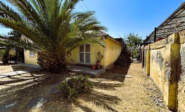 Casa en Venta en Rojas Magallanes / Av. Vicuña Mackenna (1000 M2)