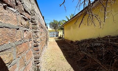 Casa en Venta en Rojas Magallanes / Av. Vicuña Mackenna (1000 M2)