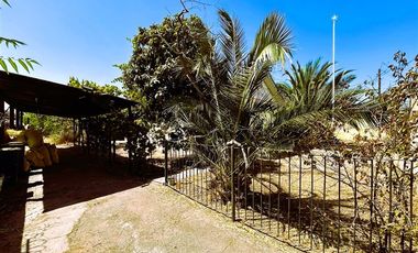 Casa en Venta en Rojas Magallanes / Av. Vicuña Mackenna (1000 M2)