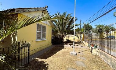 Casa en Venta en Rojas Magallanes / Av. Vicuña Mackenna (1000 M2)