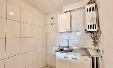 Departamento en Venta en Precio Rebajado!!! Oportunidad Inversión!!. A pasos Metro Parque Almagro
