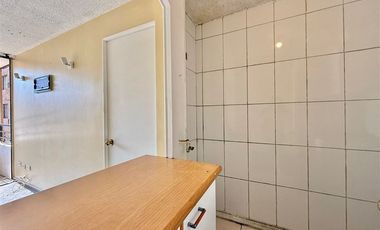 Departamento en Venta en Precio Rebajado!!! Oportunidad Inversión!!. A pasos Metro Parque Almagro