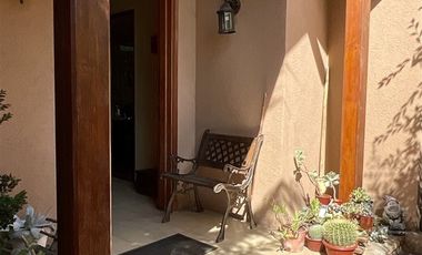 Casa en Venta en San Ramon / Carlos Peña Otaegui
