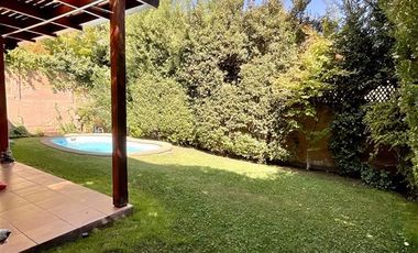 Casa en Venta en San Ramon / Carlos Peña Otaegui