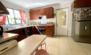 Casa en Venta en San Ramon / Carlos Peña Otaegui
