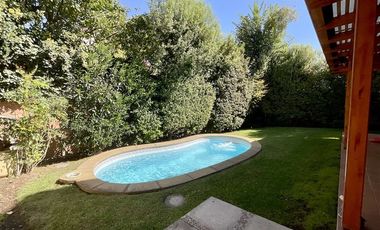Casa en Venta en San Ramon / Carlos Peña Otaegui