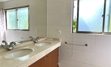 Casa en Venta en San Ramon / Carlos Peña Otaegui