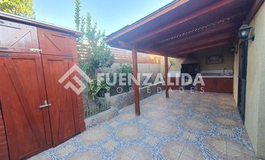 Casa en Arriendo en Valles de Peñaflor