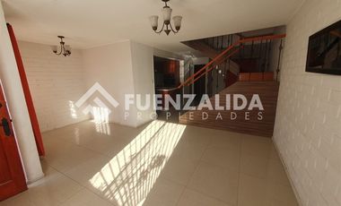 Casa en Arriendo en Valles de Peñaflor
