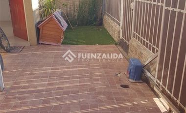 Casa en Arriendo en Valles de Peñaflor