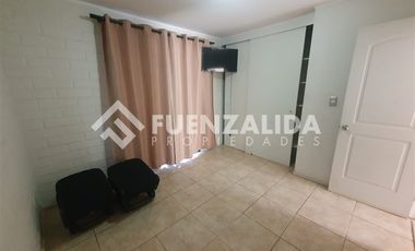 Casa en Arriendo en Valles de Peñaflor
