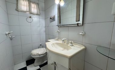 CASA 3 AMB C/PATIO Y GGE. EN VENTA CLAYPOLE