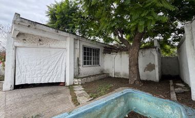 CASA 3 AMB C/PATIO Y GGE. EN VENTA CLAYPOLE