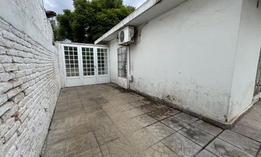 CASA 3 AMB C/PATIO Y GGE. EN VENTA CLAYPOLE