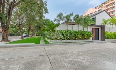 Jomtien Beach Paradise Village: Stunning Pool Villa