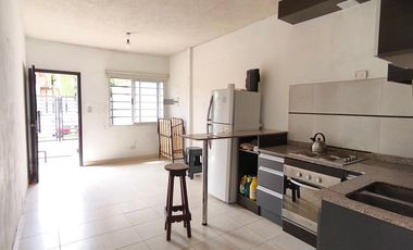 ALQUILER PH 2 AMB C/ COCHERA PATIO PARRILLA MORÓN