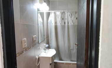 ALQUILER PH 2 AMB C/ COCHERA PATIO PARRILLA MORÓN