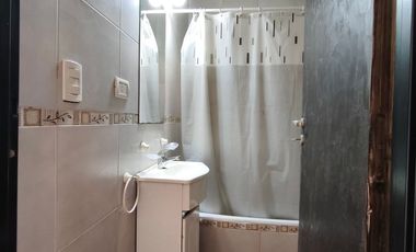 ALQUILER PH 2 AMB C/ COCHERA PATIO PARRILLA MORÓN