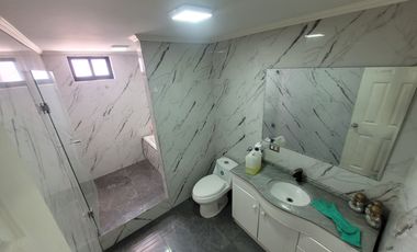 CASA EN VENTA – EL BOSQUE | AMPLIA | ESQUINA | USO RESIDENCIAL O COMERCIAL