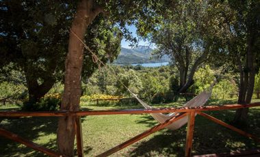 Complejo de Cabañas con Vista al Lago