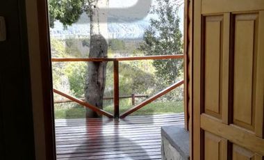 Complejo de Cabañas con Vista al Lago