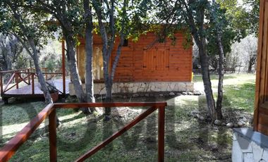 Complejo de Cabañas con Vista al Lago