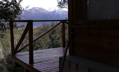Complejo de Cabañas con Vista al Lago