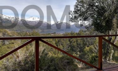 Complejo de Cabañas con Vista al Lago