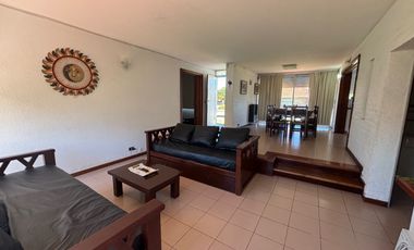 Venta importante Casa. Santa Clara del Mar