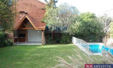 Casa en alquiler c/ cochera en Vicente López