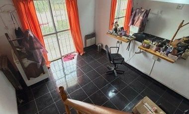 Casa en venta de 3 Dormitorios con cochera en Berisso