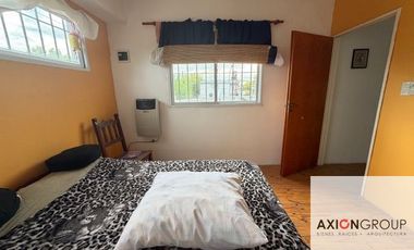 Casa en venta de 3 Dormitorios con cochera en Berisso