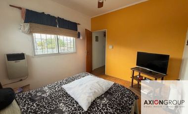 Casa en venta de 3 Dormitorios con cochera en Berisso